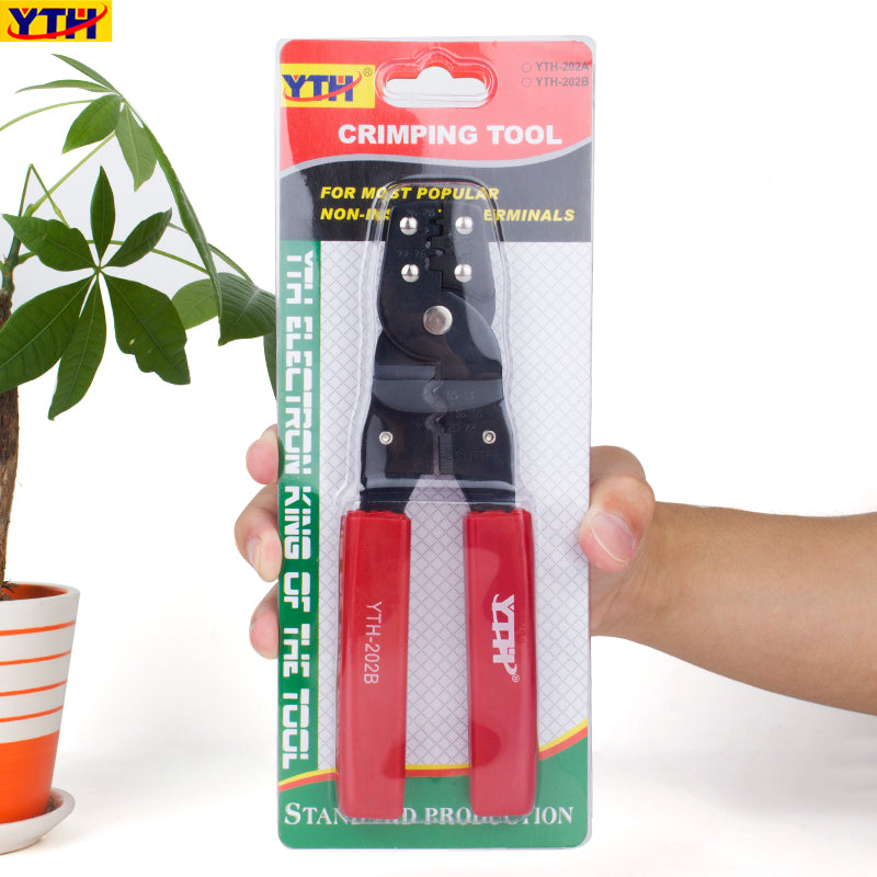 YTH 202B 9