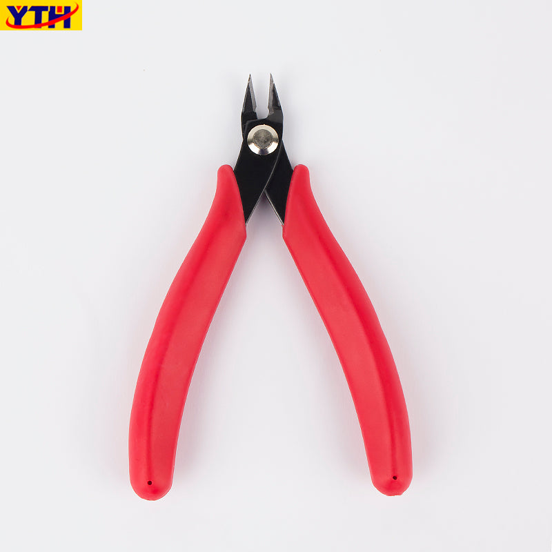 YTH 170 Italy Pliers 1